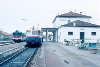 Ferrovia Adria - Mestre / Ferrovie dello Stato 15 aprile 1989 AD 808, treno locale 6452 Chioggia - Venezia Ln 664.3518 + ALn 773.3514, treno locale 6451 Rovigo - Chioggia Chioggia